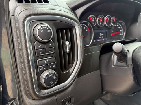 Used 2019 Chevrolet Silverado 1500 LT w/ Texas Edition AWD/4WD image 11