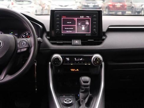 Certified 2022 Toyota RAV4 LE AWD/4WD image 23