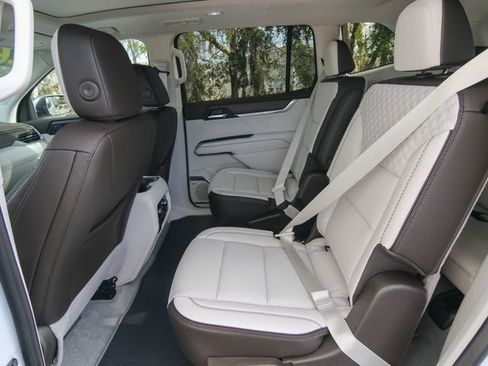 New 2026 GMC Acadia Denali w/ Super Cruise Package image 29