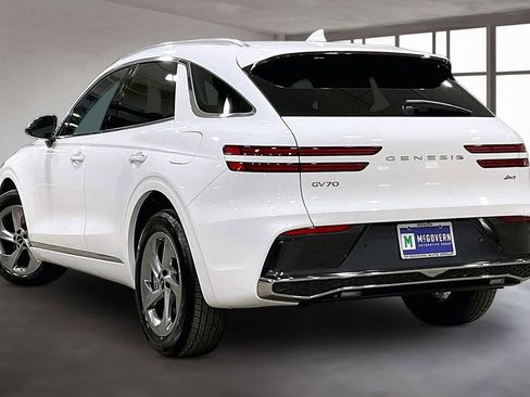 Used 2026 Genesis GV70 2.5T AWD/4WD image 4