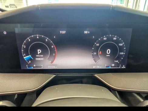 Used 2025 Nissan Murano SV AWD/4WD image 14