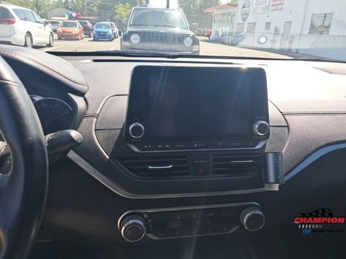 Used 2020 Nissan Altima 2.5 SR FWD image 21
