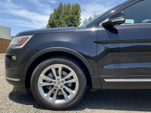 Used 2019 Ford Explorer Limited w/ Class III Trailer Tow Package FWD image 10