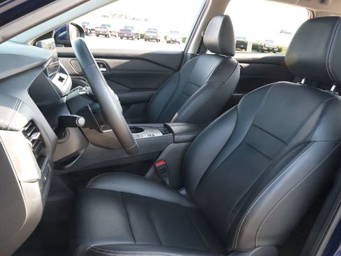 Used 2026 Nissan Rogue SL FWD image 30