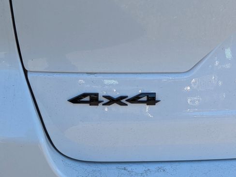 Used 2025 Jeep Grand Cherokee Altitude image 27