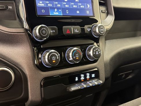 Used 2025 RAM 1500 Tradesman AWD/4WD image 18