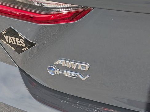 Used 2025 Toyota Camry SE image 7