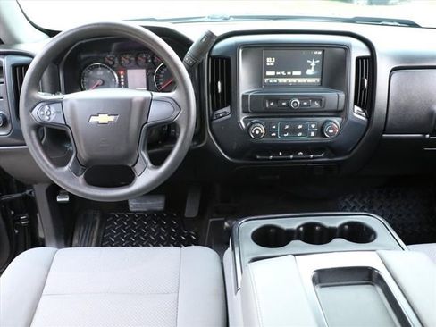 Used 2017 Chevrolet Silverado 1500 Custom w/ Custom Convenience Package image 17