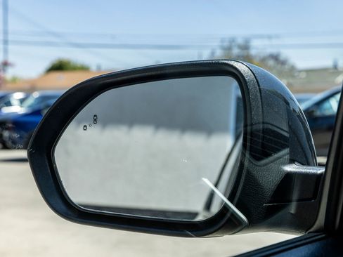 Used 2025 Kia Seltos S FWD image 9