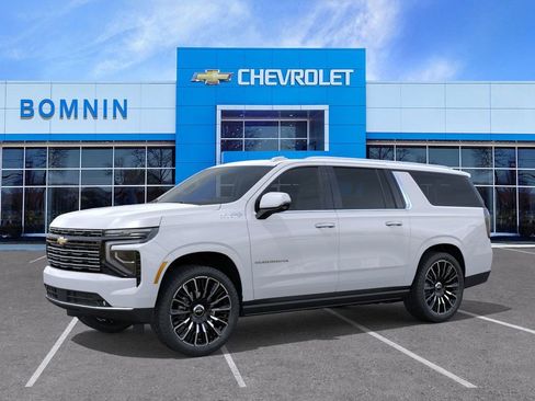 New 2026 Chevrolet Suburban High Country AWD/4WD image 3