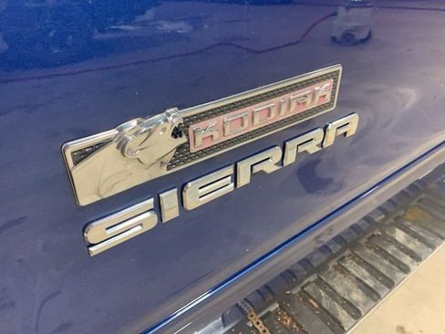 Used 2017 GMC Sierra 1500 SLE AWD/4WD image 30