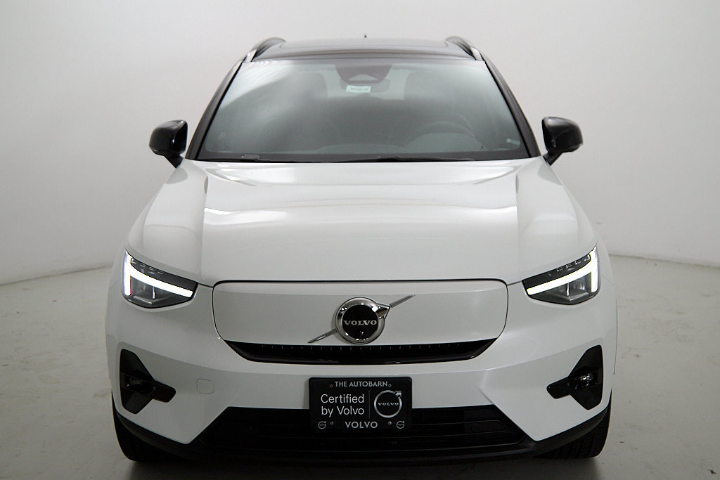 Certified 2023 Volvo XC40 Recharge Plus AWD/4WD image 5