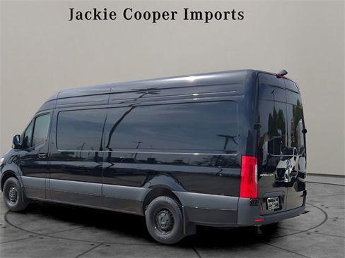 New 2024 Mercedes-Benz Sprinter 2500 image 3