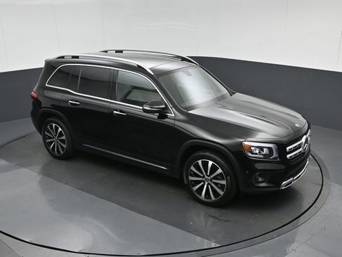 Used 2021 Mercedes-Benz GLB 250 4MATIC w/ Premium Package image 62