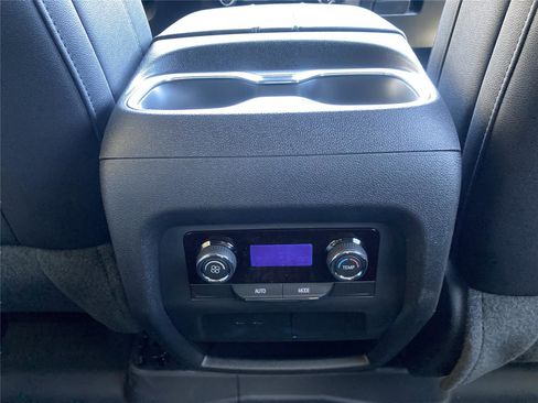 New 2026 Chevrolet Traverse LT w/ LPO, Floor Liner Package image 20