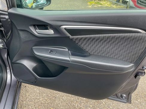 Used 2020 Honda Fit EX image 31