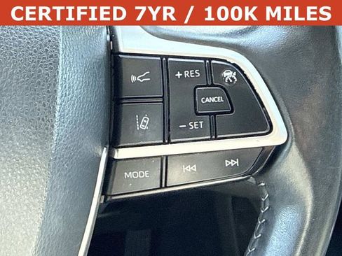 Used 2023 Toyota Highlander XLE FWD image 24