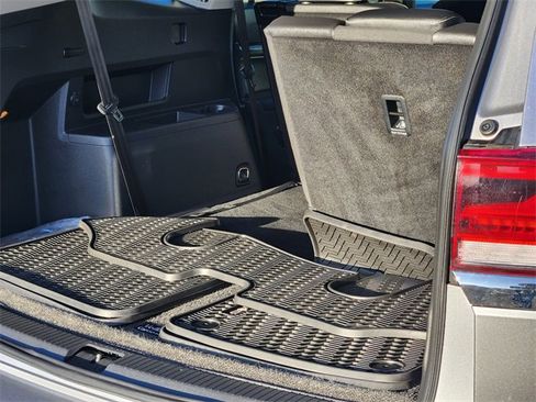 Used 2021 Volkswagen Atlas SE image 27