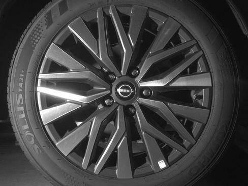 Used 2025 Nissan Altima 2.5 SV image 15