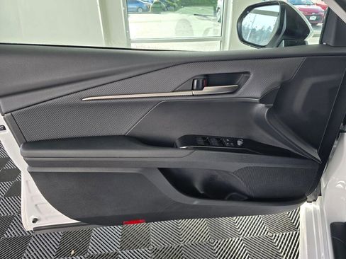 Used 2025 Toyota Camry SE image 66