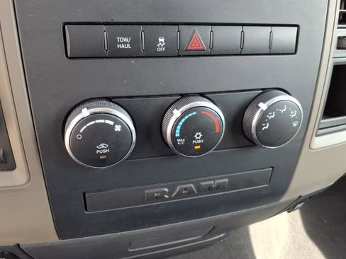 Used 2012 RAM 1500 Express image 22