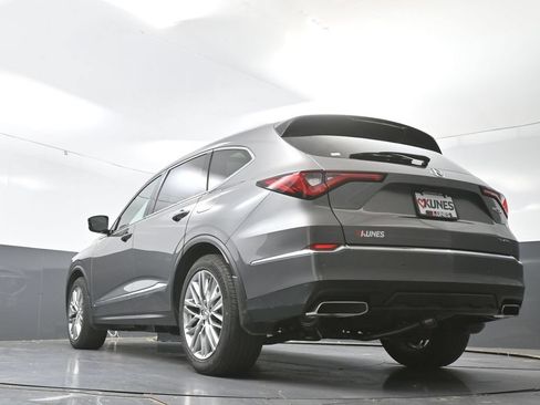 Used 2024 Acura MDX SH-AWD w/ Advance Package image 59