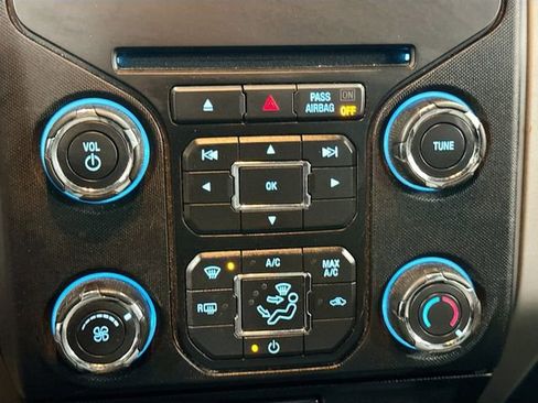 Used 2013 Ford F150 XLT w/ Luxury Equipment Group image 16