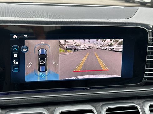 New 2026 Mercedes-Benz GLS 450 4MATIC image 17