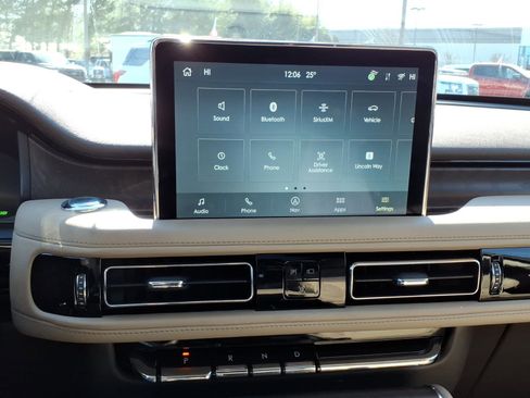 Used 2023 Lincoln Aviator Grand Touring w/ Elements Package Plus image 22