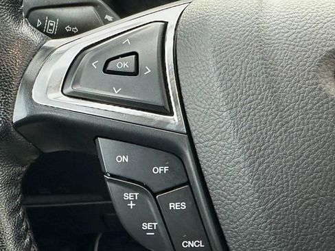 Used 2023 Ford Edge SEL image 20