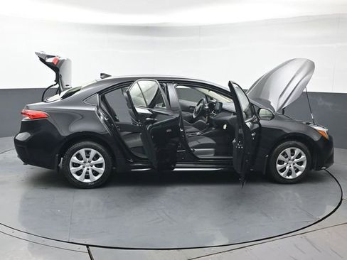 Certified 2026 Toyota Corolla LE image 44