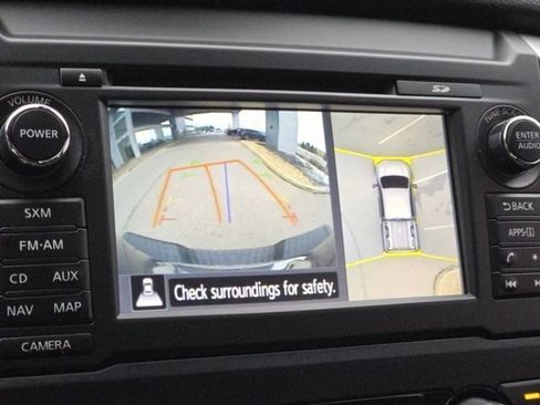 Used 2018 Nissan Titan PRO-4X w/ Pro-4x Convenience Package image 15