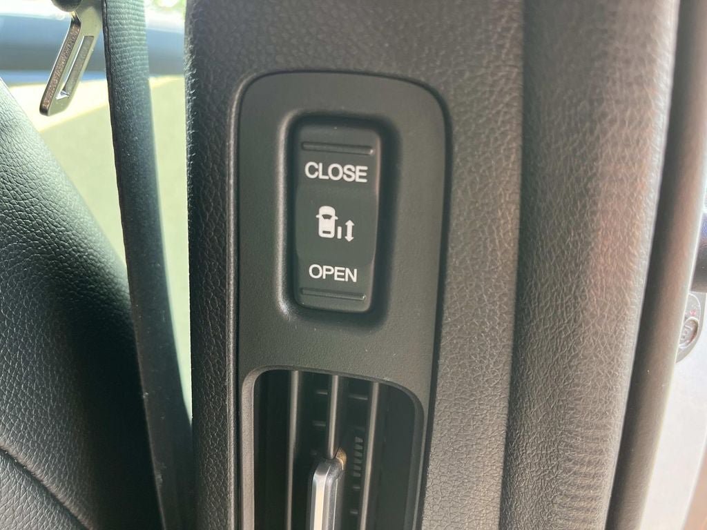 Used 2025 Honda Odyssey EX-L image 24