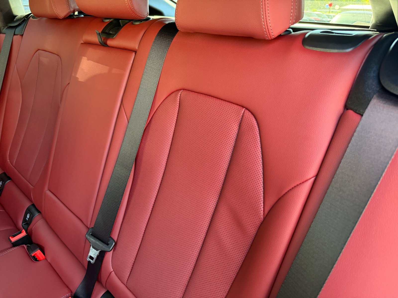 Used 2025 BMW X4 M40i AWD/4WD image 24