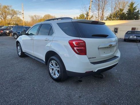 Used 2017 Chevrolet Equinox LT w/ Convenience Package image 5
