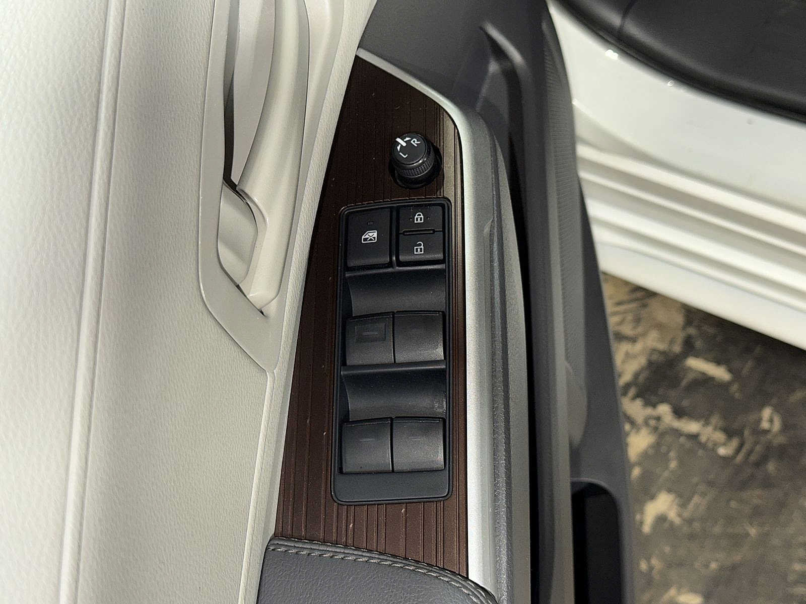 Certified 2022 Toyota Sienna LE FWD image 23