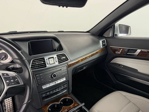 Used 2016 Mercedes-Benz E 400 Cabriolet image 22