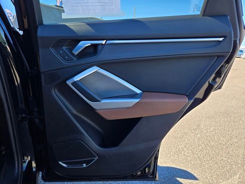 Used 2020 Audi Q3 2.0T Premium Plus w/ Premium Plus Package image 40