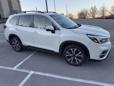 Used 2021 Subaru Forester Limited w/ Popular Package #3 image 2