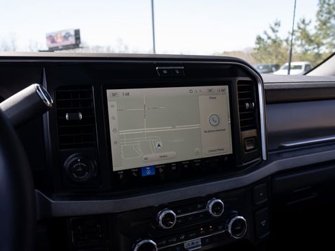 Used 2025 Ford F450 Platinum w/ FX4 Off-Road Package image 42