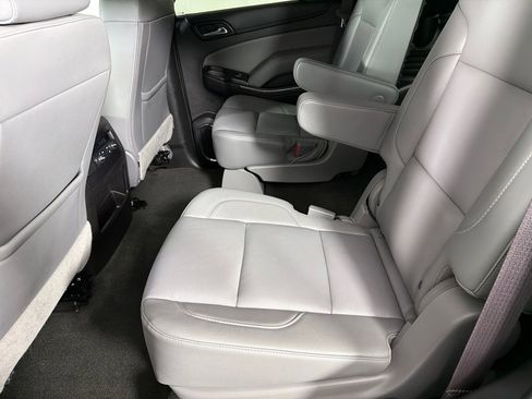 Used 2017 Chevrolet Tahoe LT w/ Luxury Package image 18