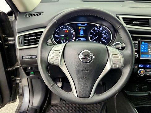 Used 2016 Nissan Rogue SL image 13