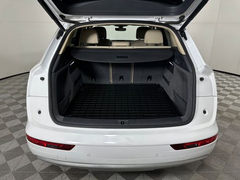 Used 2018 Audi Q5 2.0T Premium Plus w/ Premium Plus Package image 31