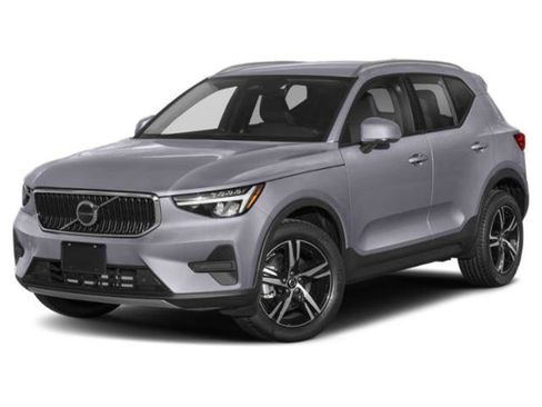 Used 2023 Volvo XC40 B5 Plus w/ Driver Assist Package AWD/4WD image 1
