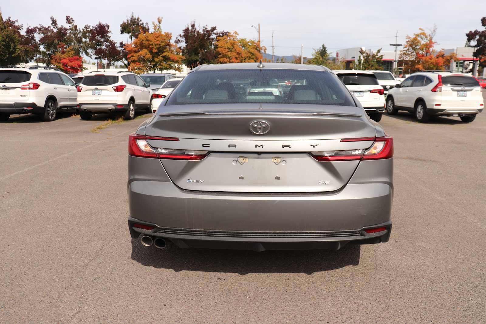 Used 2025 Toyota Camry SE FWD image 6