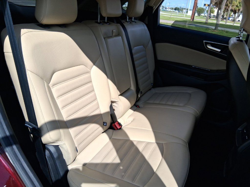 Used 2017 Ford Edge SEL w/ Equipment Group 201A FWD image 18
