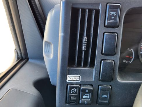 Used 2019 Isuzu NPR image 13