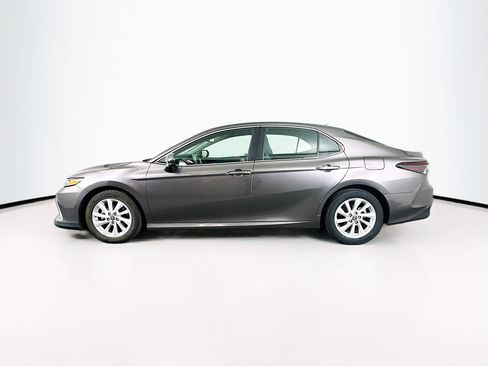 Used 2024 Toyota Camry LE image 4