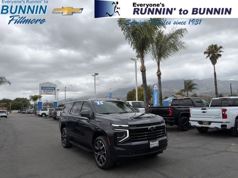 Used 2025 Chevrolet Tahoe RST RWD image 1