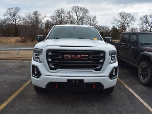 Used 2021 GMC Sierra 1500 AT4 image 2